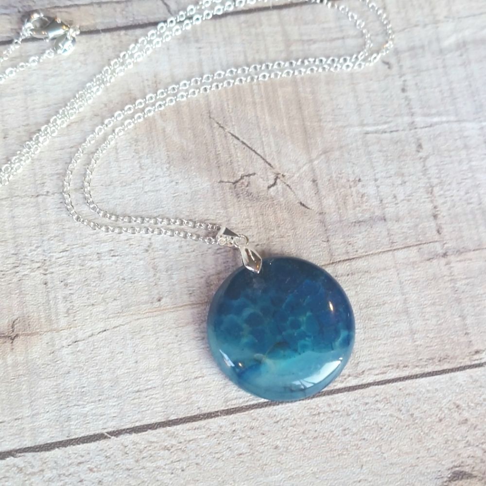Blue Dragons Vein Agate Crystal Pendant - Picture 3 of 5